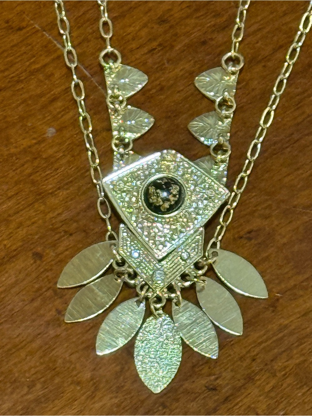 Gold-Tone Boho Geometric Statement Necklace from Anthropologie!!🔥🔥🔥 - Picture 5 of 16